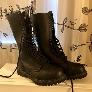 Grinders UK Men’s size 7 Combat Boot